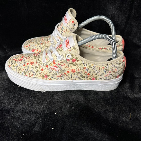 Vans Shoes - Vans Doheny Decon Women's 8 Sneakers Turtledove White Ditsy Floral Skate Shoes